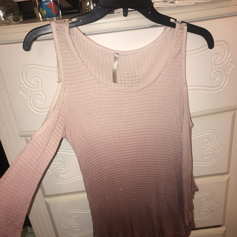 Mono B top
